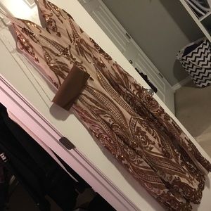 Dresses - Beautiful Gown & Matching Clutch Dresses - Beautiful Gown & Matching Clutch